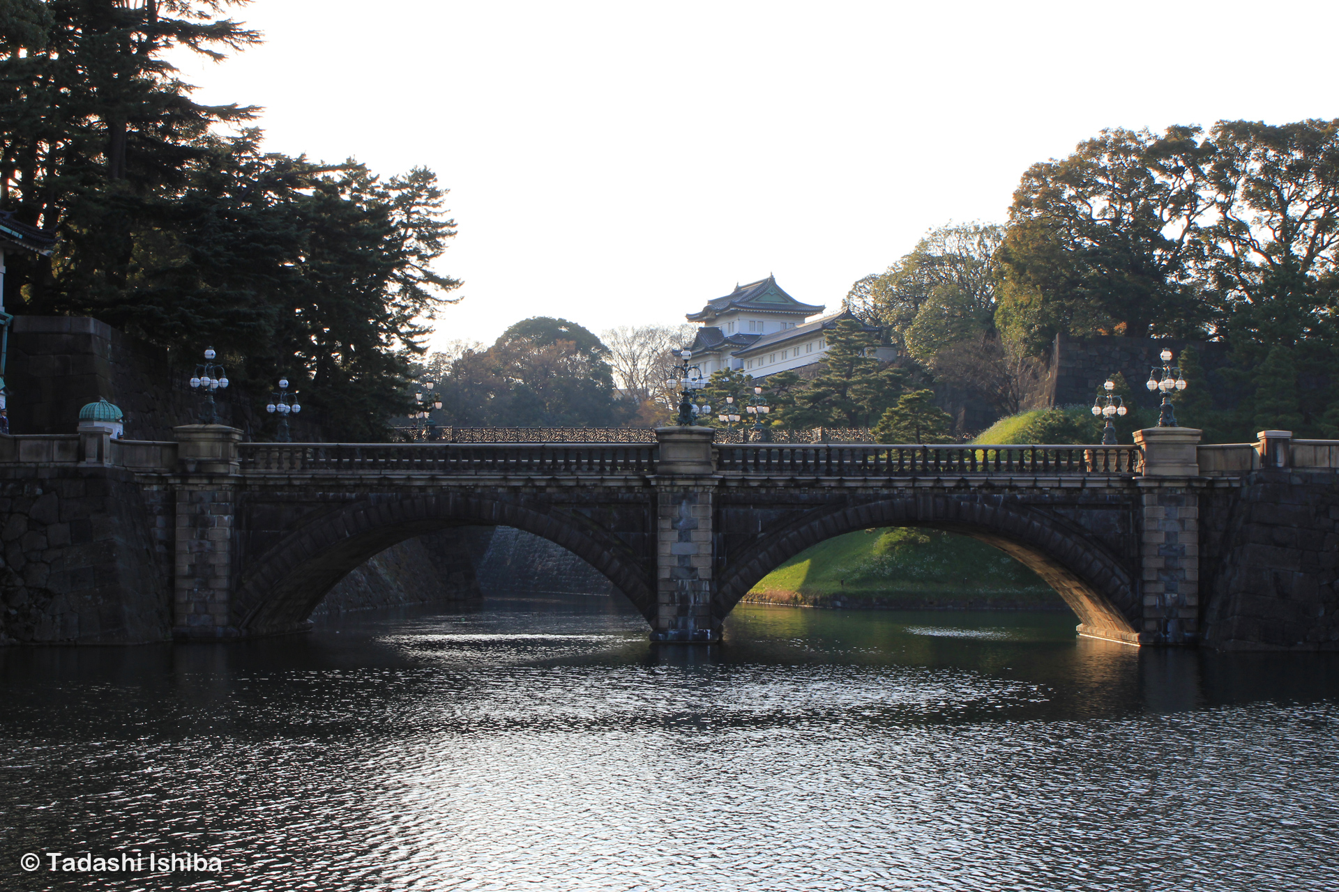 正門石橋