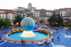 夕方のディズニーシー入り口