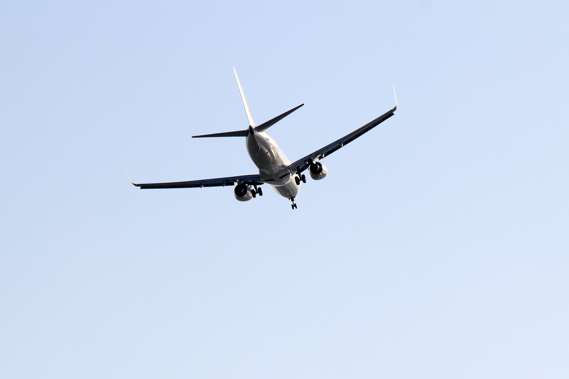 羽田空港に向かう旅客機