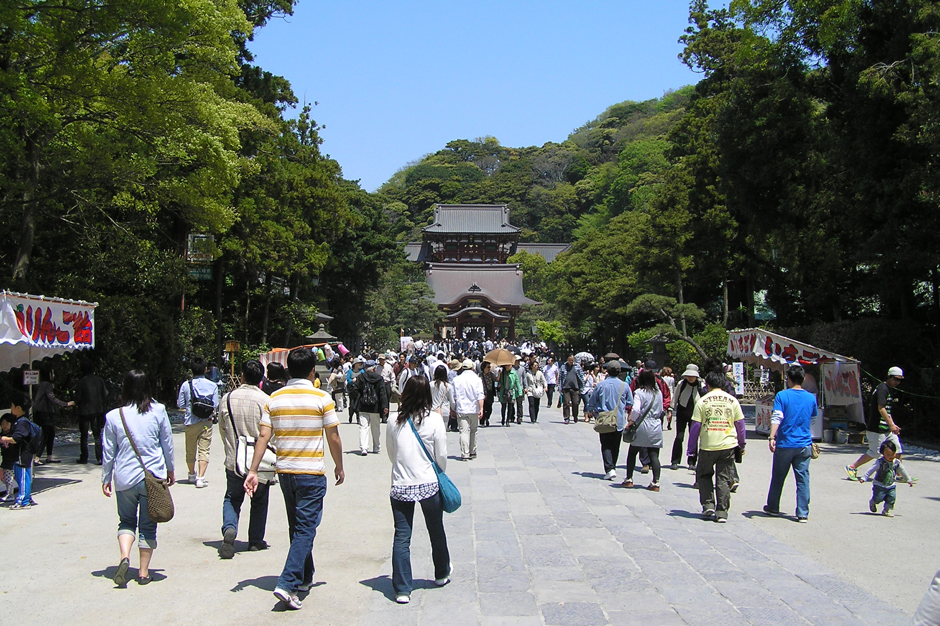 鶴岡八幡宮の参道