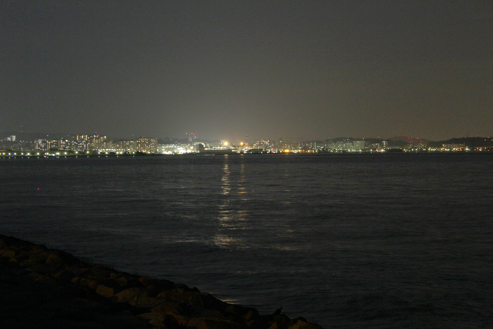 馬堀海岸から夜の横須賀