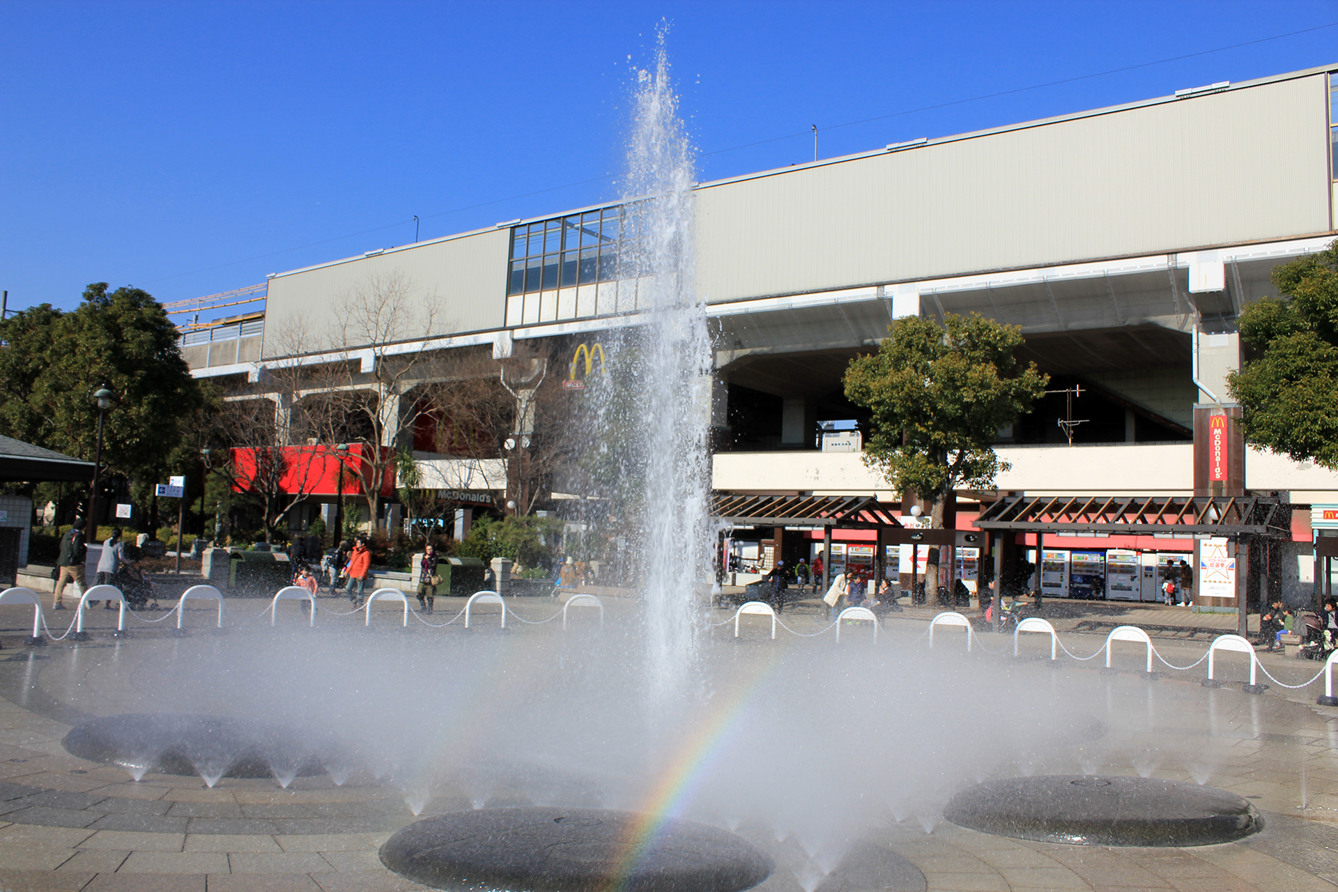 葛西臨海公園駅前の噴水