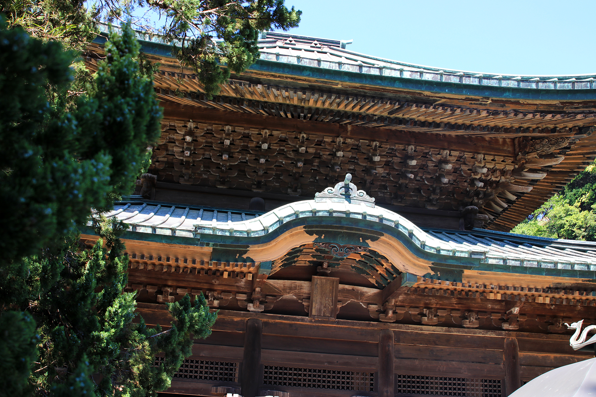 建長寺の仏殿の屋根