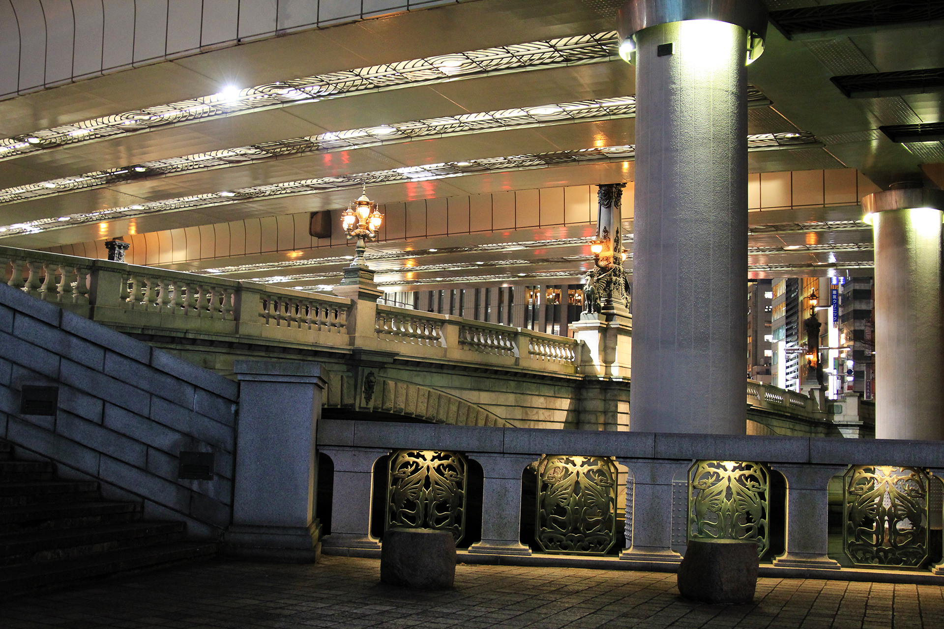 日本橋と高速道路