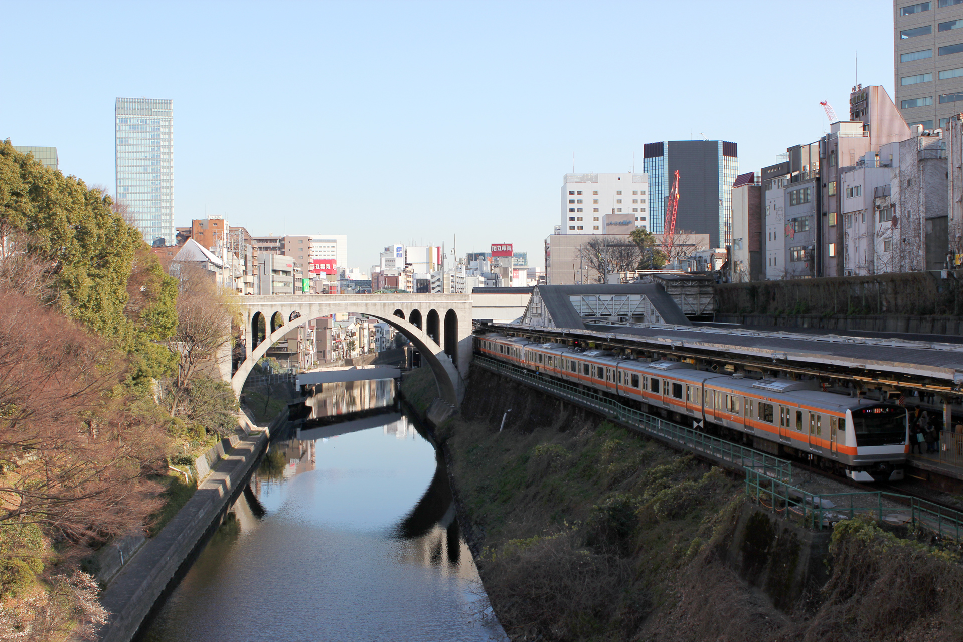 御茶ノ水駅と聖橋